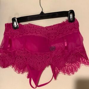 Fredrick’s of Hollywood pink garter panties NWOT